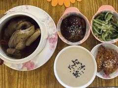 -臻爱住家月嫂育儿嫂(万达店)
