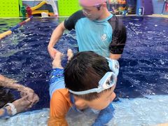 -龙格亲子游泳·水育早教运动中心(绿宝中心)