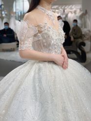 -艾米丽婚纱礼服