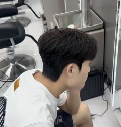 -尤司男士国潮理发馆