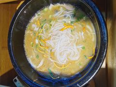 -勺子米线·云南传统小吃市集(四方街店)