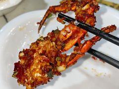 -凤凰路何眼镜香辣蟹(花果园店)
