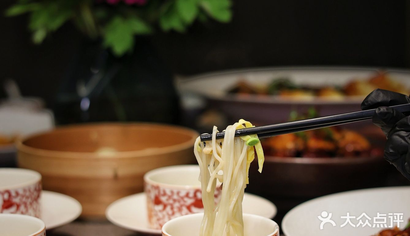独栋雅品｜小筑春意迟，畅庭倚江南
