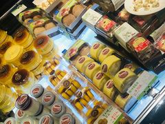 零售区-东哥面包(江宁大润发店)