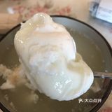 煮完了锅里一层白白的蛋清，也不算浮沫，就一层蛋白