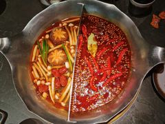 -湊湊火锅·茶憩(杭州湖滨银泰in77店)