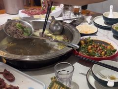 -乡土黄·鲜牛肉火锅·小龙虾(兴业街店)