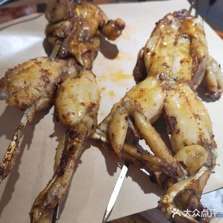 在店里一直忙前忙后，服务很到位