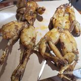 在店里一直忙前忙后，服务很到位