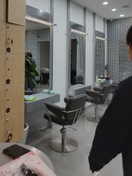 -韩国丽安形象设计