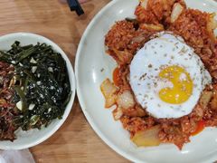 辣白菜炒饭-贤花饭店(城阳店)