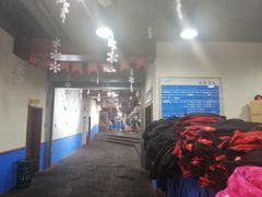 -乔波室内滑雪场