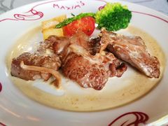 烤国产小牛里脊配鸡油菌少司-马克西姆餐厅(崇文门店)