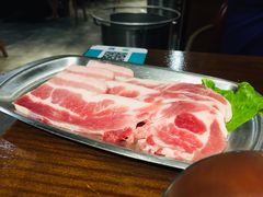 薄切五花肉-·缸桶屋·韩式牛肋条自助烤肉(西湖D11店)