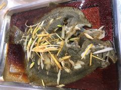 清蒸多宝鱼-北戴河庆山饭店·海鲜砂锅粥(北戴河黑石路店)