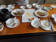 -莲餐厅·湖北菜·潜江小龙虾店(愚园路店)