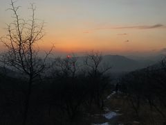 -鬼笑石后山停车场