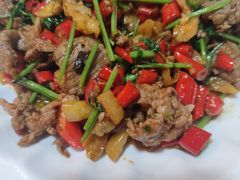 小炒黄牛肉-湘聚南县土菜馆(龙山二路店)