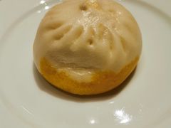 蟹粉鲜肉大包-新荣记(建国门外大街店)