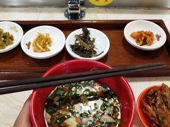 -乡党臊子面(丰庆公园店)