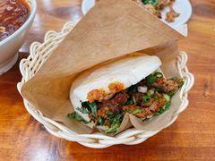 粉蒸牛肉咔饼-豆相识•九九豆腐脑(牛咡桥店)