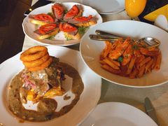 -Casa Nova