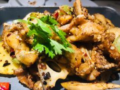 干锅牛蛙-佬肥猫(国华广场店)