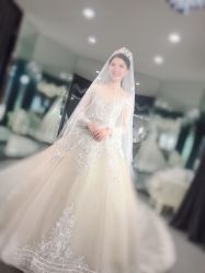 -艾米丽婚纱礼服