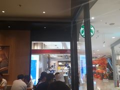 -星巴克臻选(华堂·新辰汇店)