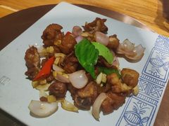 泰式香叶柠檬鸡-云海肴云南菜·蒸汽石锅鱼(北京良乡华冠店)