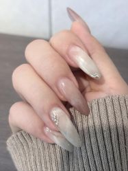 -猪猪女孩日式美睫美甲
