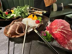 -湊湊火锅·茶憩(杭州湖滨银泰in77店)