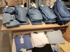 -H&M(华润万象城店)