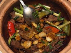 -八府香鸭·啫啫煲(华山路店)