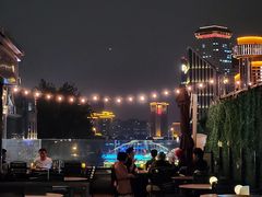 -Tipsy Bar•屋顶露台酒吧&水烟吧