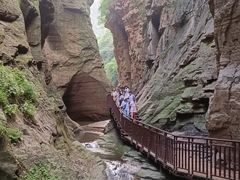 -龙潭大峡谷