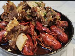 -巴厘龙虾·榜首油焖大虾(音乐学院·沿江酒馆店)