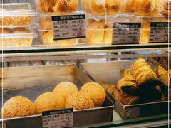 -白玉兰食品甜凤店(合生汇店)