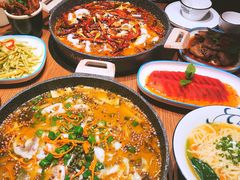 -山城外·非遗酸菜鱼(财富中心店)