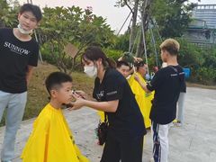 -首脑美容美发化妆美甲培训学校(龙岗校区)