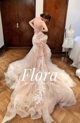 -Flora婚纱礼服定制租赁店