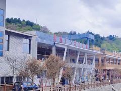 -南山特攻真人CS户外露营轰趴拓展基地