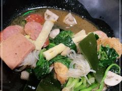 -万记麻辣烫国展总店