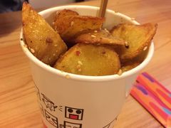 -老六素货(王顶堤店)