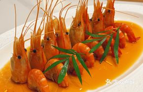 Plum-Infused Wine-Soaked Shrimp