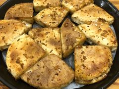 料理烤特色火烧-老东镇啤酒屋海鲜加工·蒸汽海鲜·海鲜烧烤(台东店)