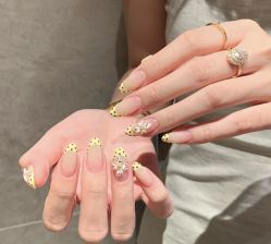 -Wax Brow蜜蜡脱毛美甲美睫眉吧