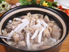 -三个椰子·现砍椰子鸡(金源CBD店)