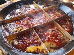 -岗上渣渣老火锅(两路口店)