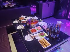 -唯爱KTV聚会餐厅(仙林东城汇店)